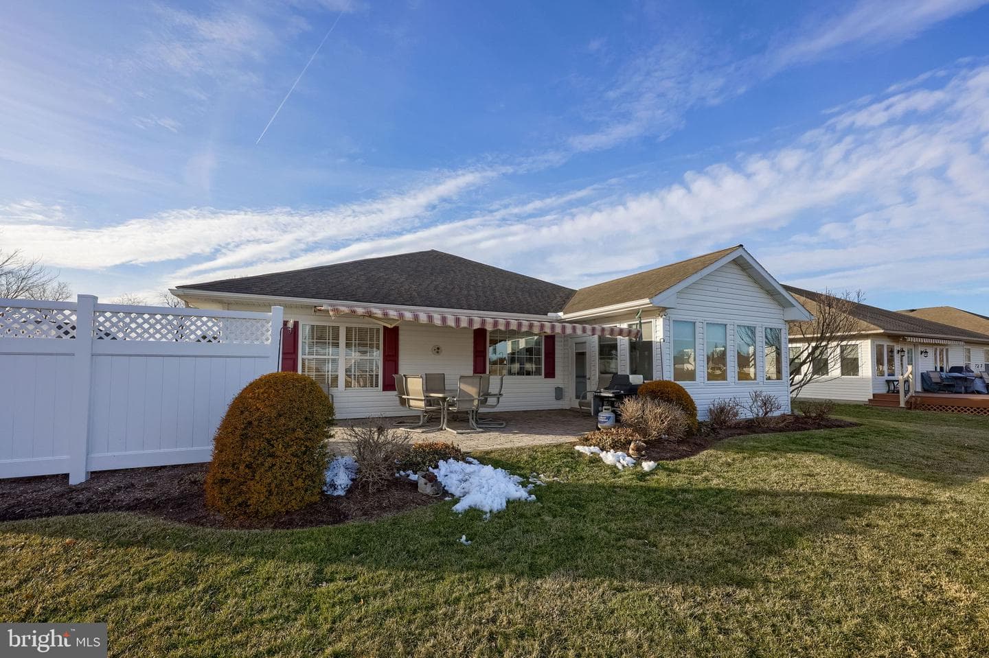 562 Blossom Trail photo 7