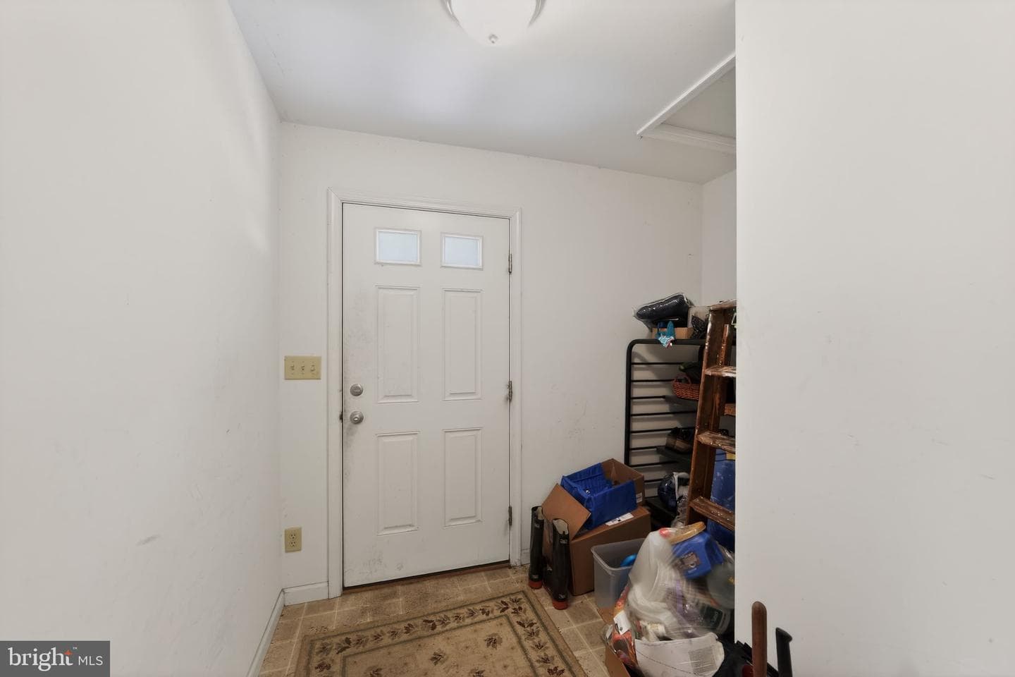 581 Rosehill Drive photo 19