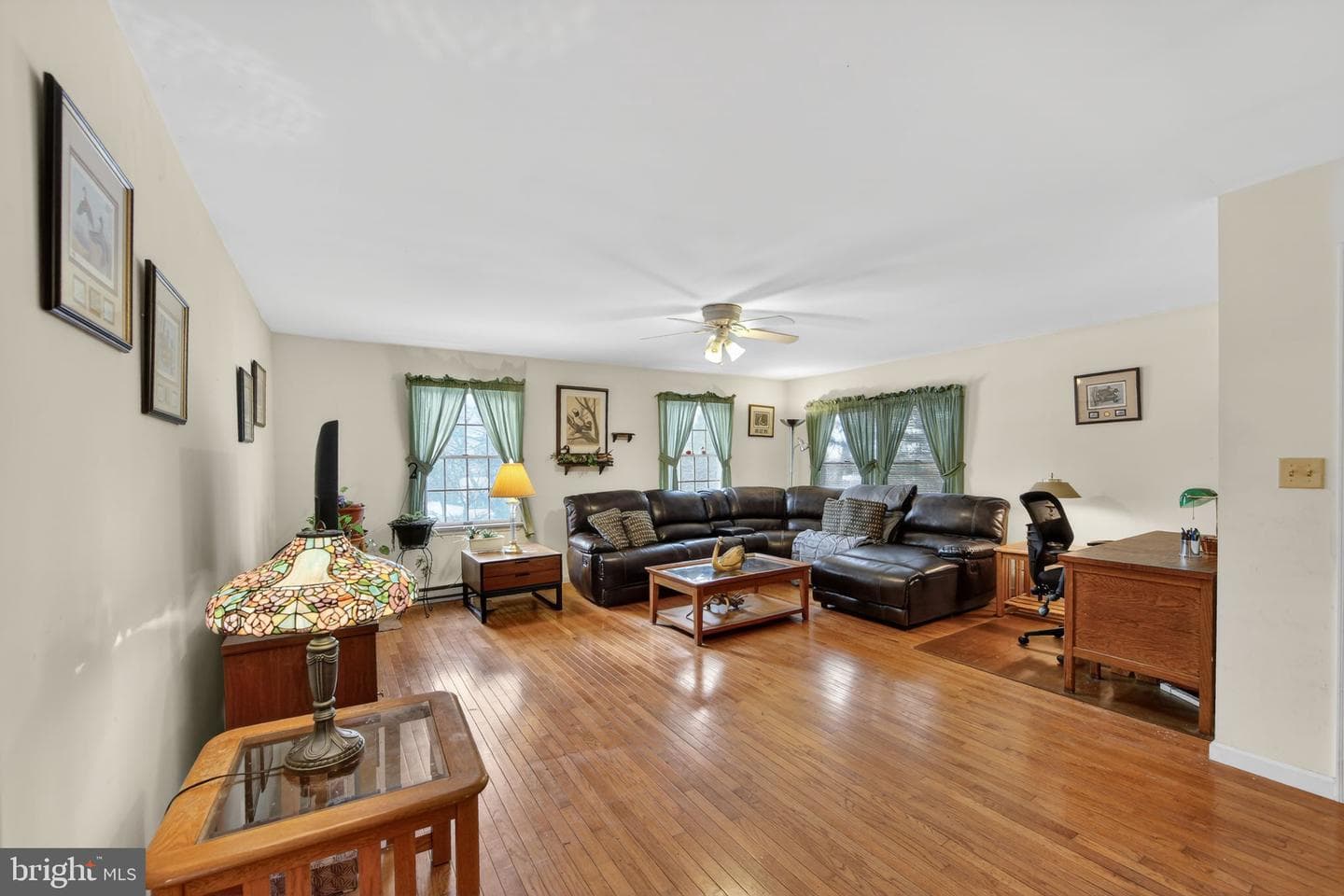 581 Rosehill Drive photo 8