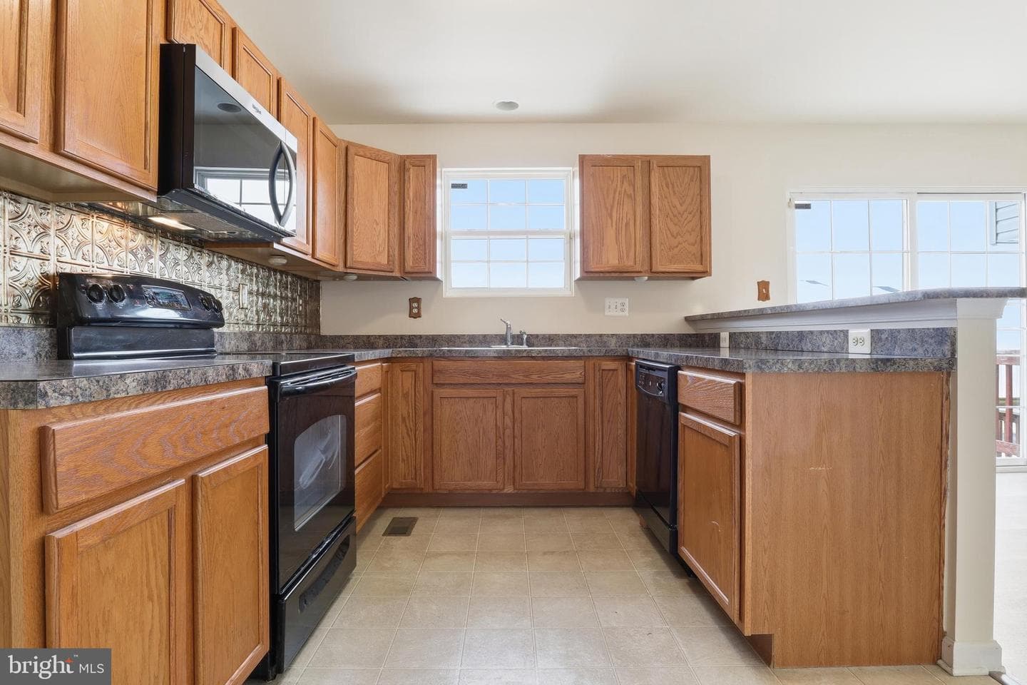 371 Dickens Drive photo 10