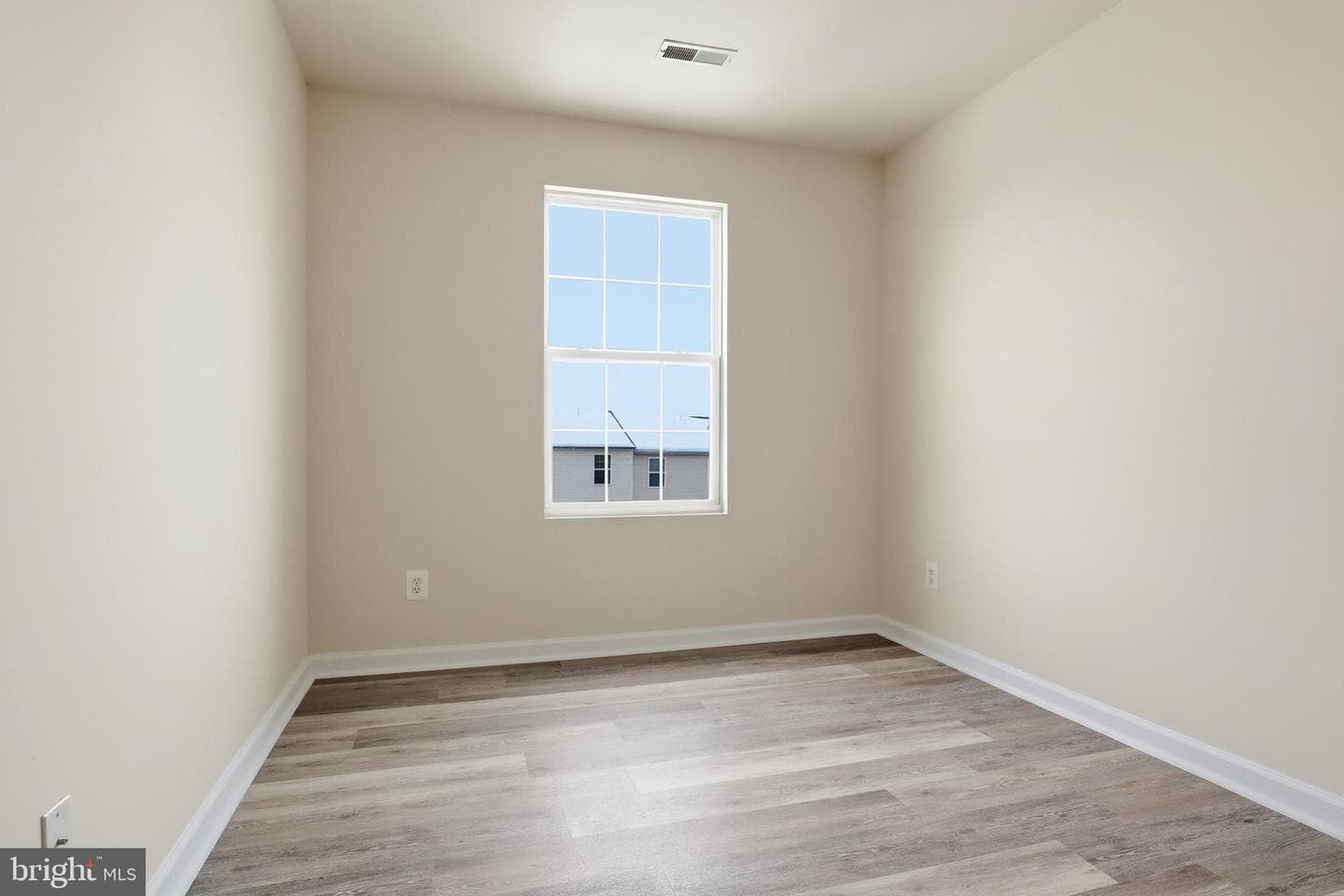 371 Dickens Drive photo 19