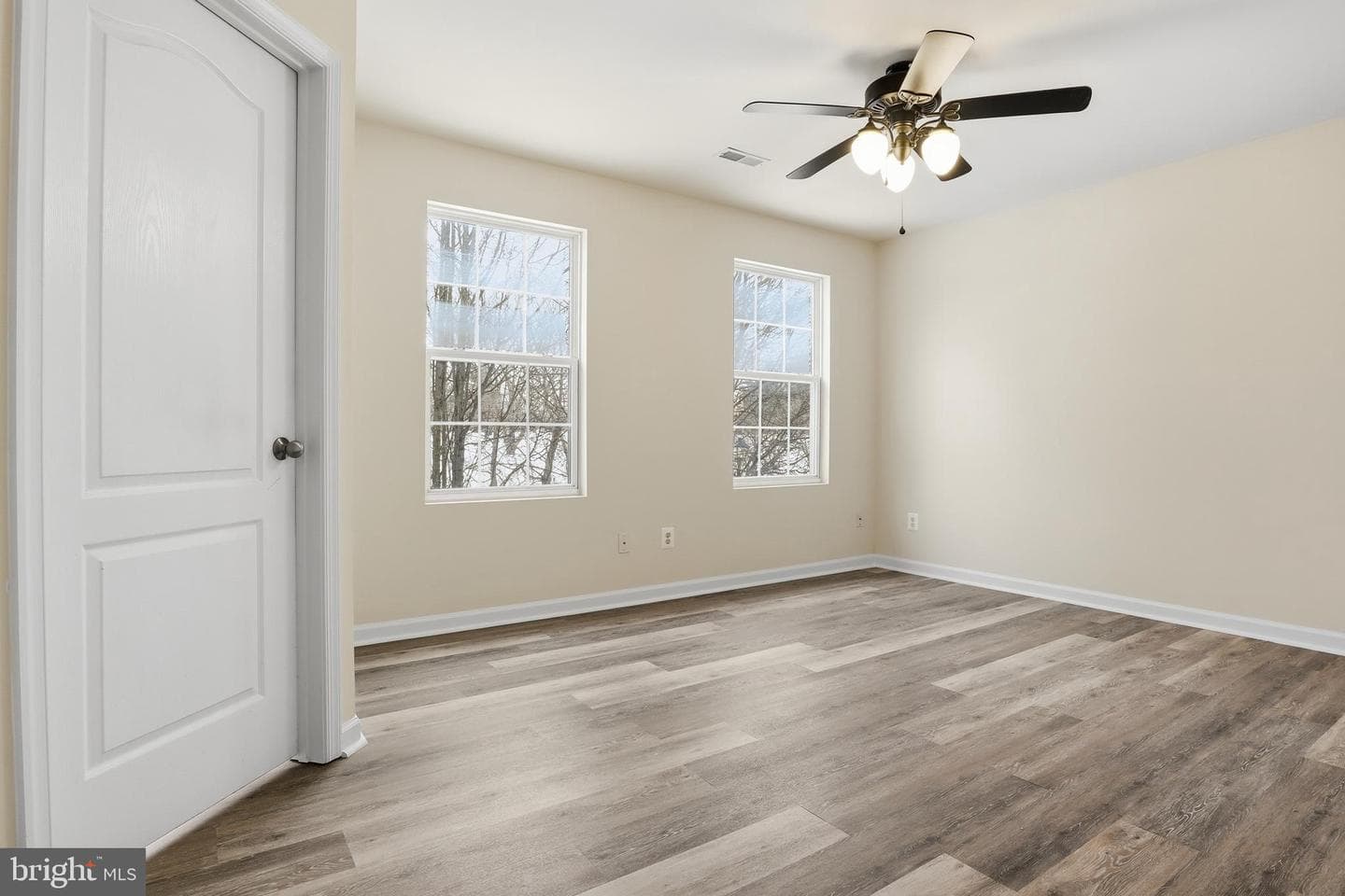 371 Dickens Drive photo 23