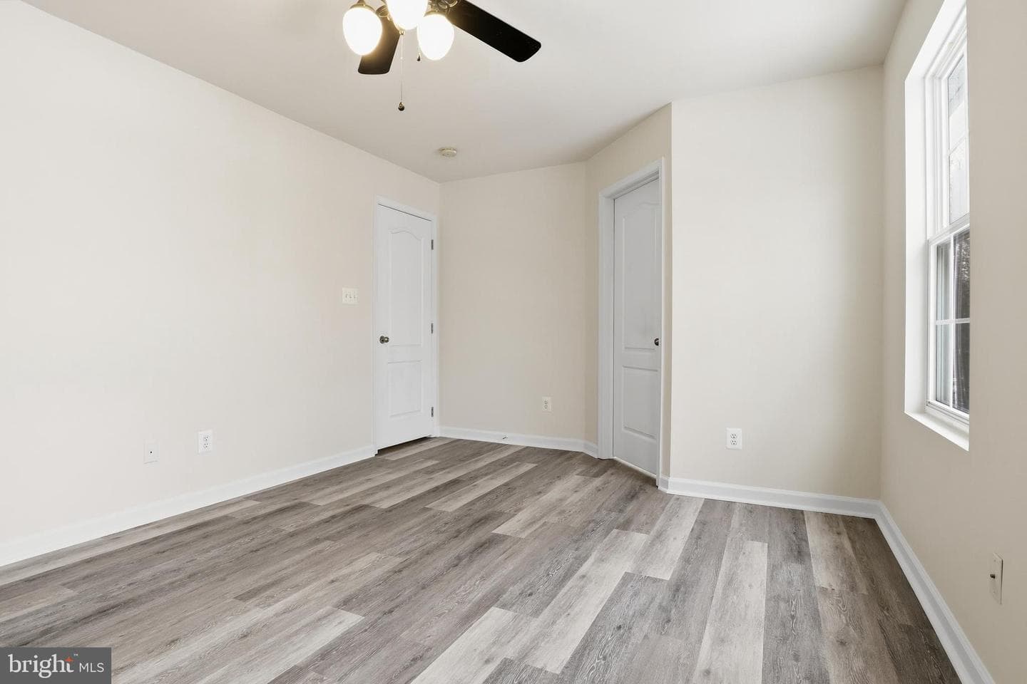 371 Dickens Drive photo 25