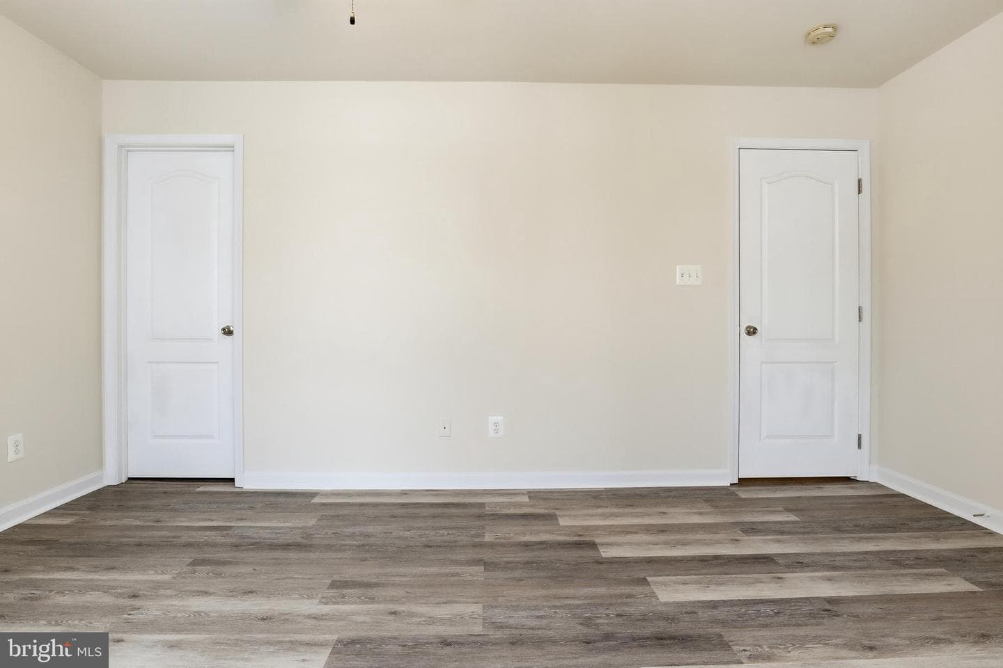 371 Dickens Drive photo 26