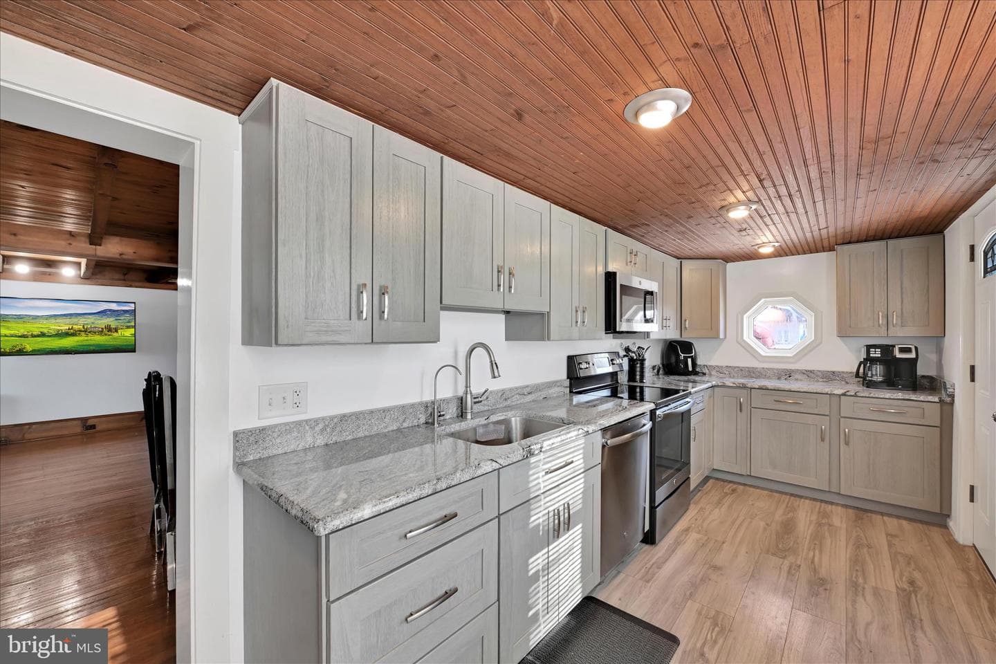 2318 Marietta Avenue photo 4