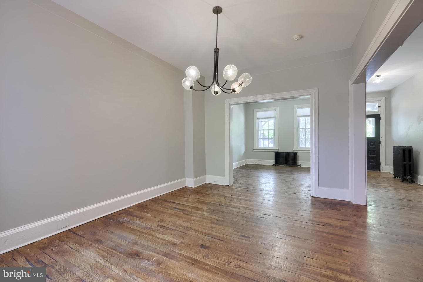 213 E Ross Street photo 23