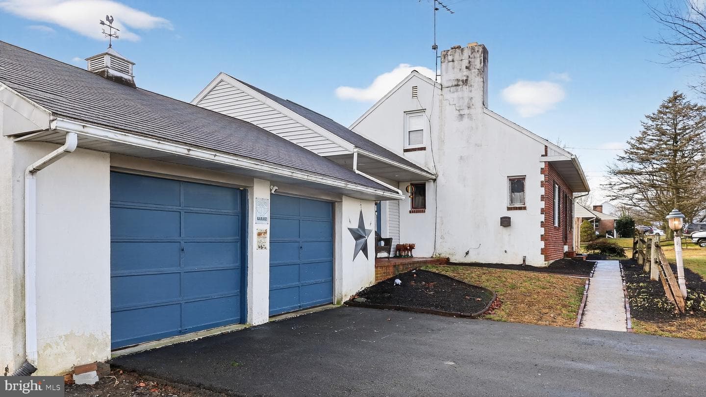 2538 Siegrist Road photo 5