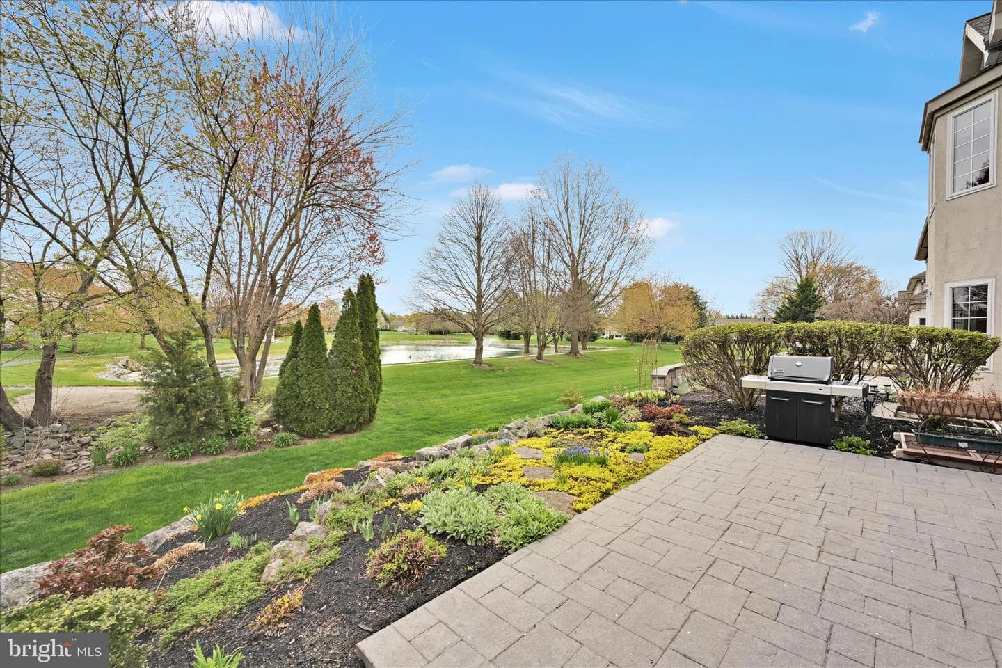 728 Woodfield Drive photo 35