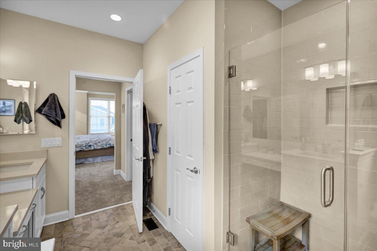 459 Valor Drive photo 25