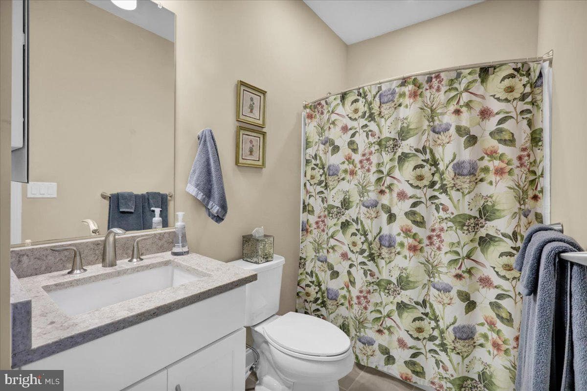 459 Valor Drive photo 32