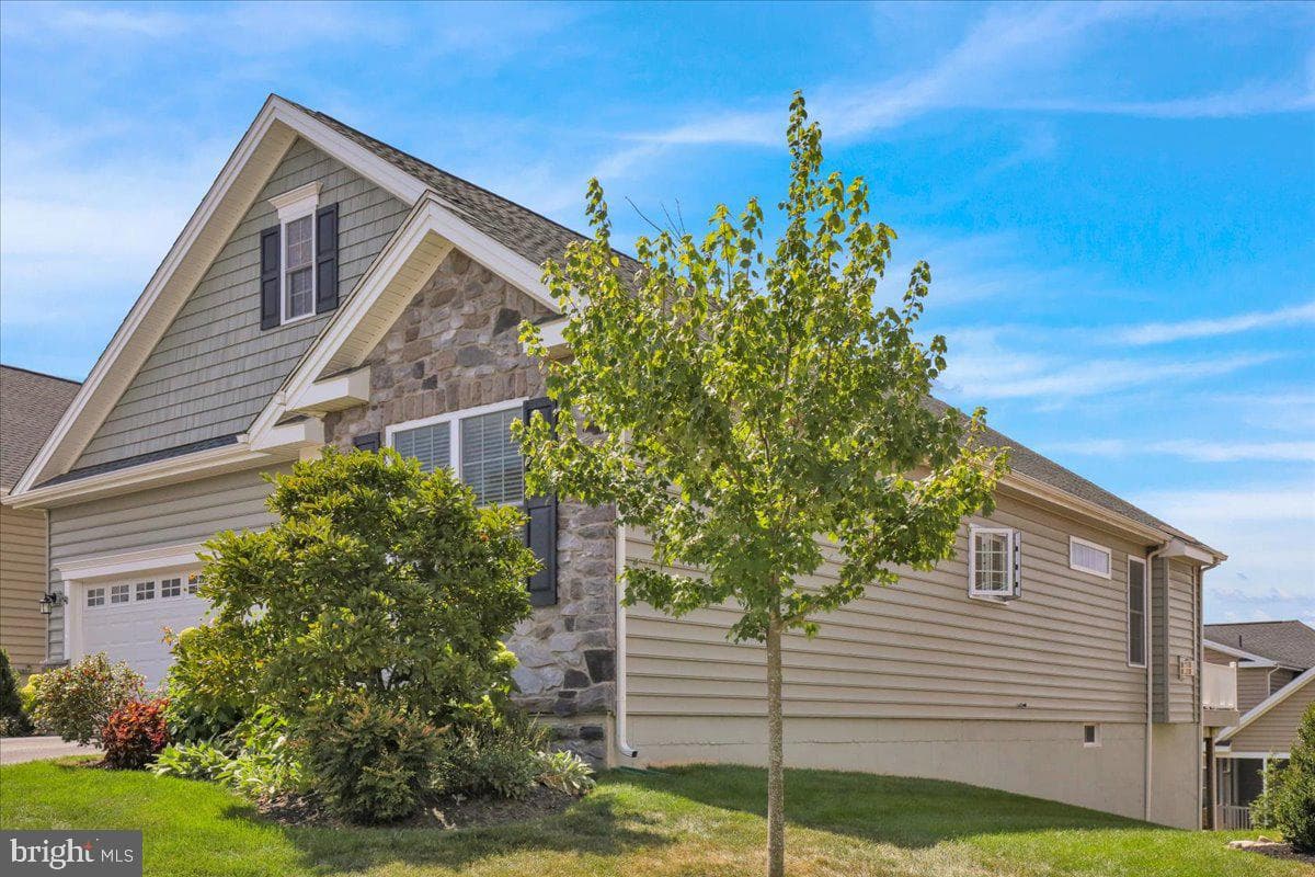 459 Valor Drive photo 43