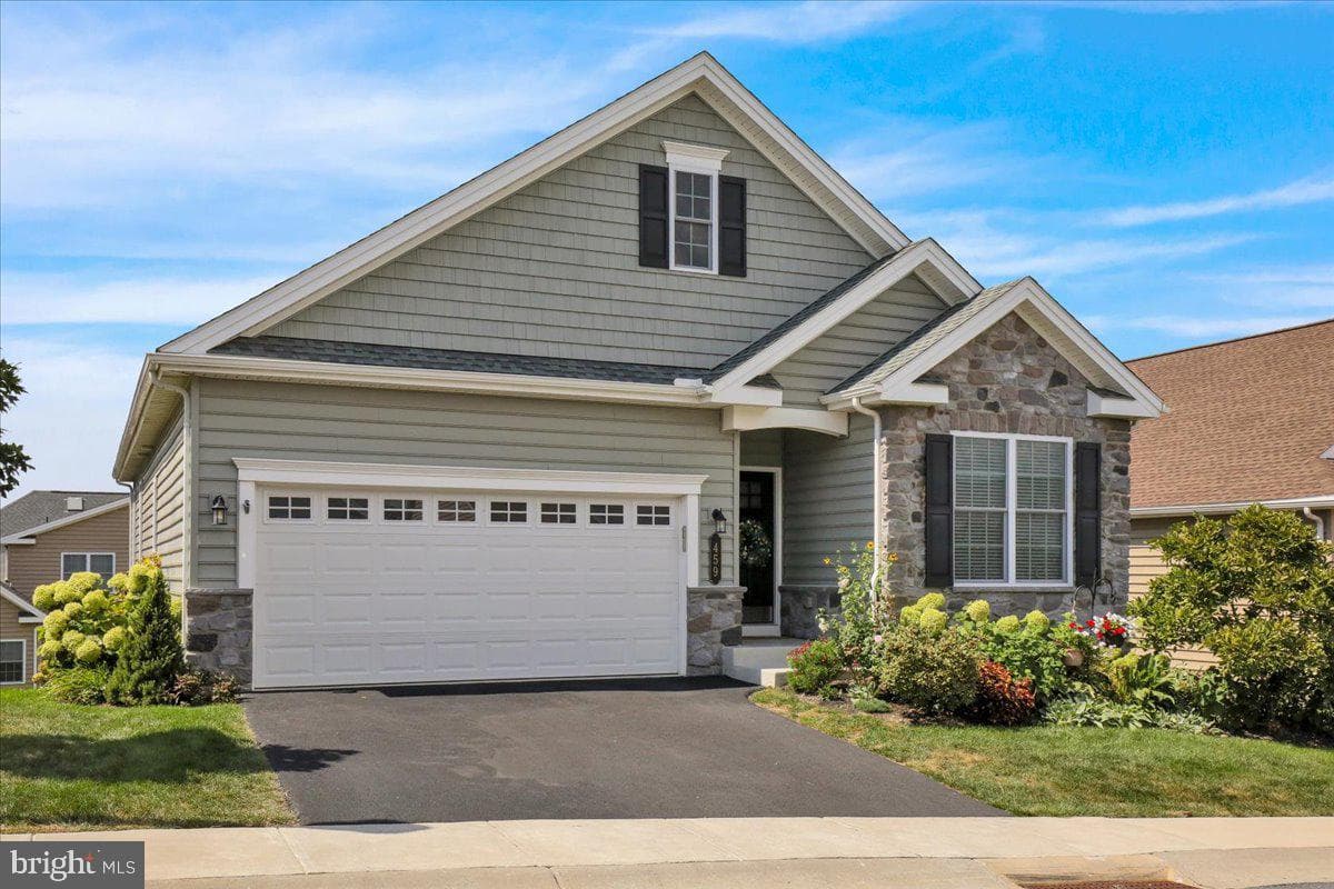 459 Valor Drive photo 44