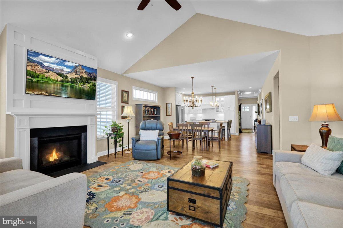 459 Valor Drive photo 9