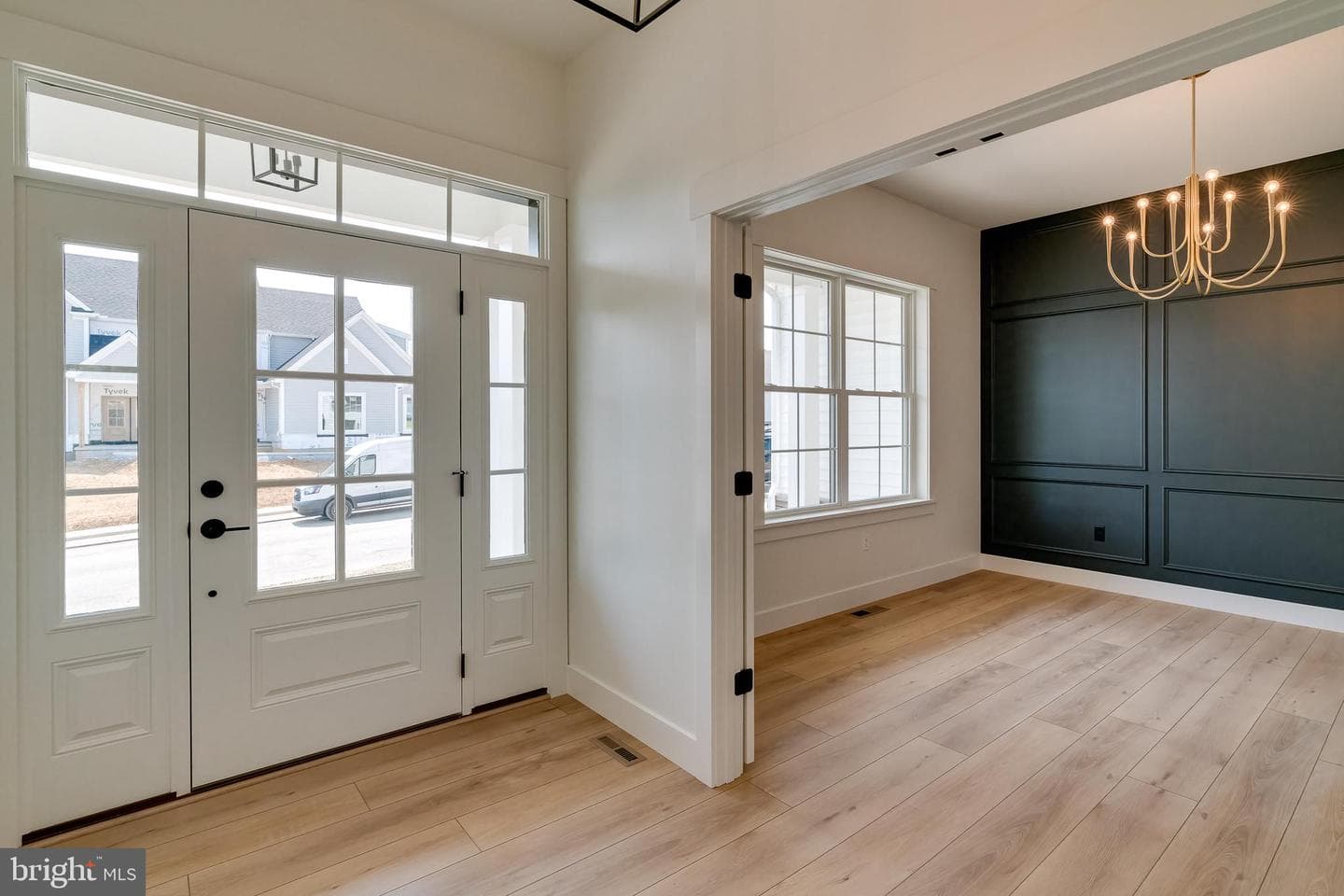 504 Cheltenham Court photo 4