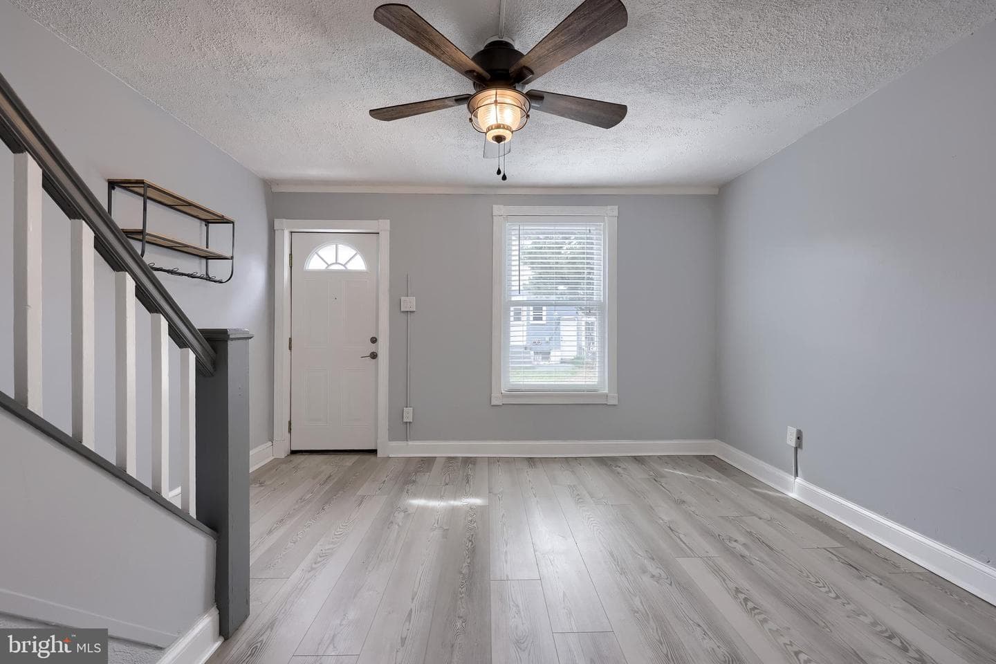 587 Zook Avenue photo 6