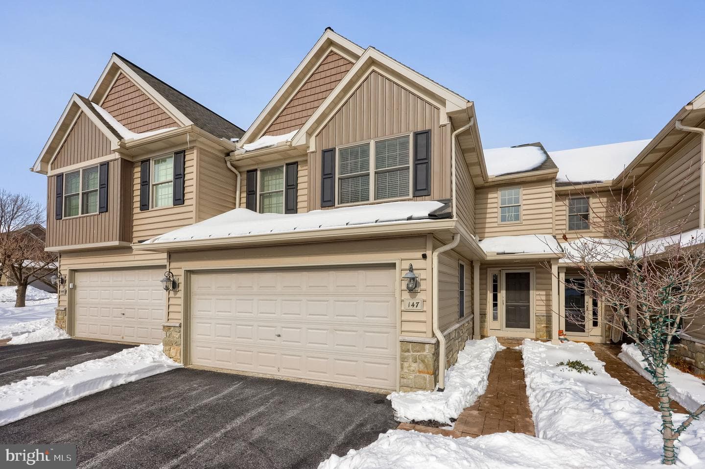 147 Fieldcrest Lane photo 4