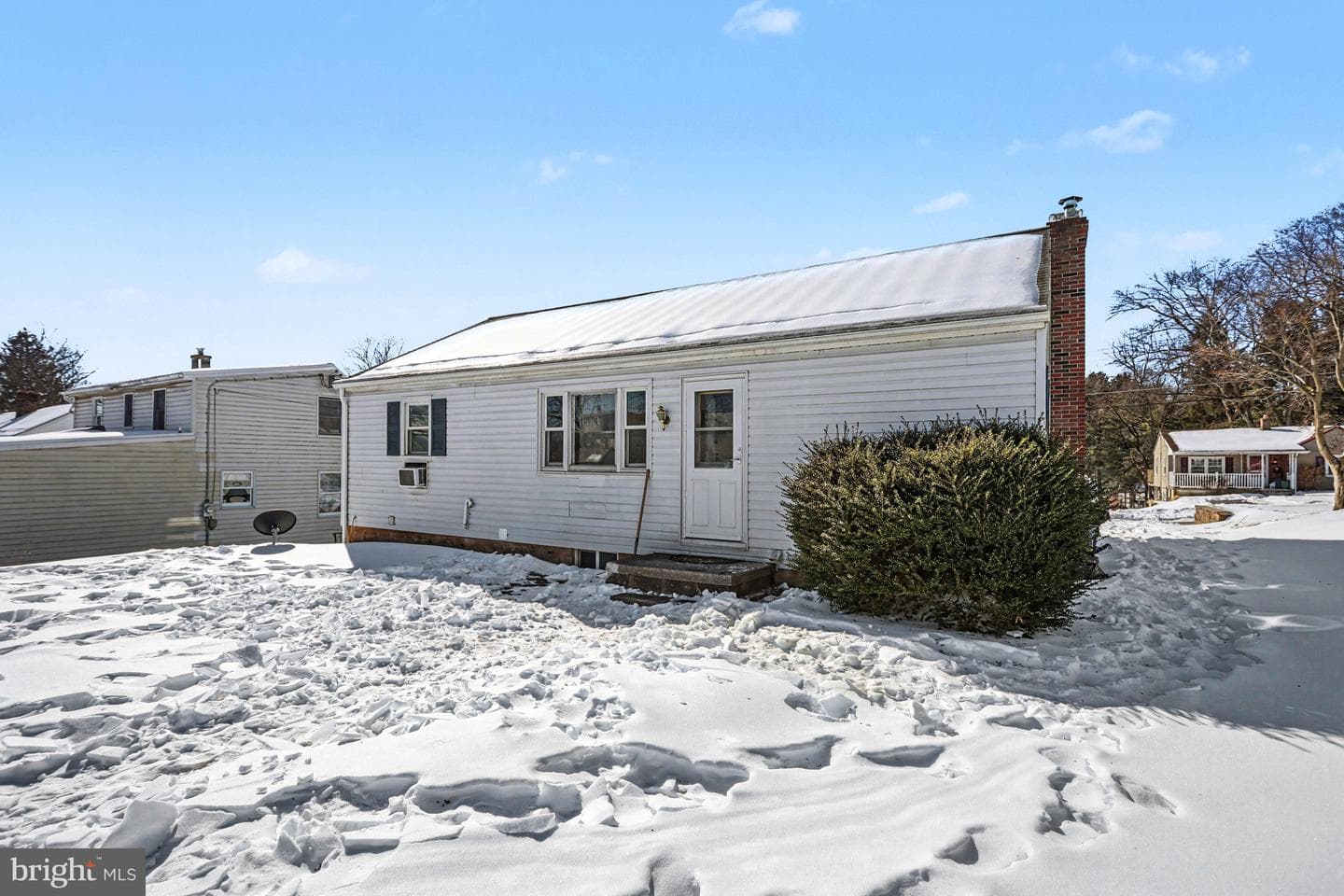215 N Maple Street photo 27