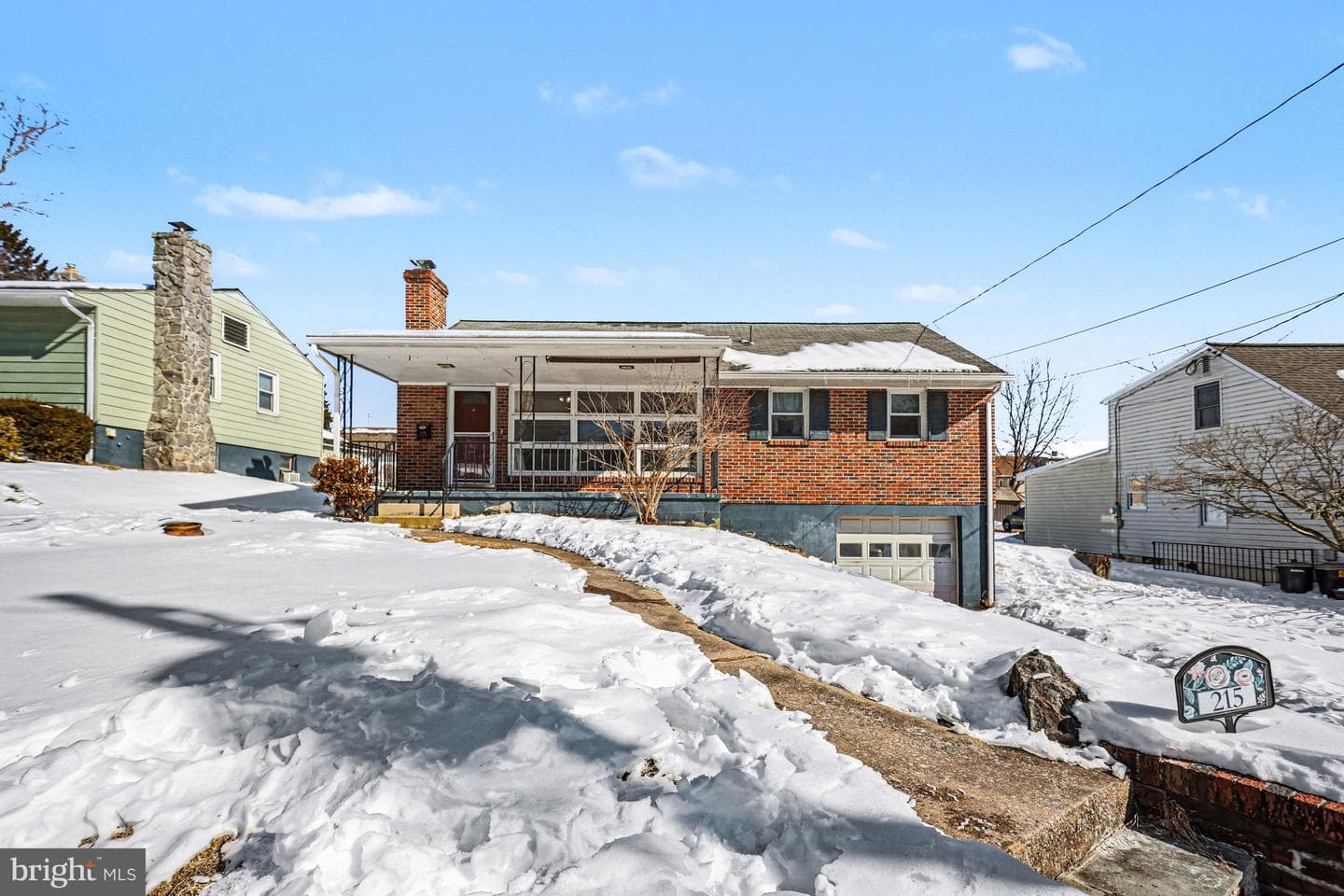 215 N Maple Street photo 4