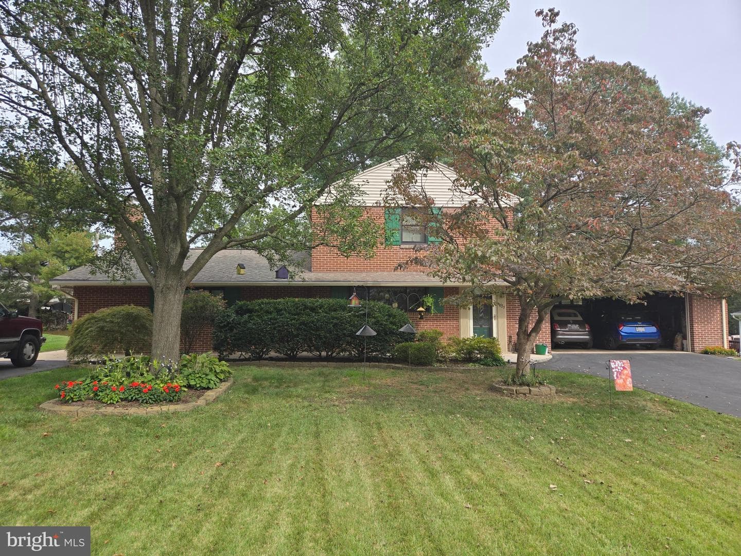 1827 Divot Court photo 30