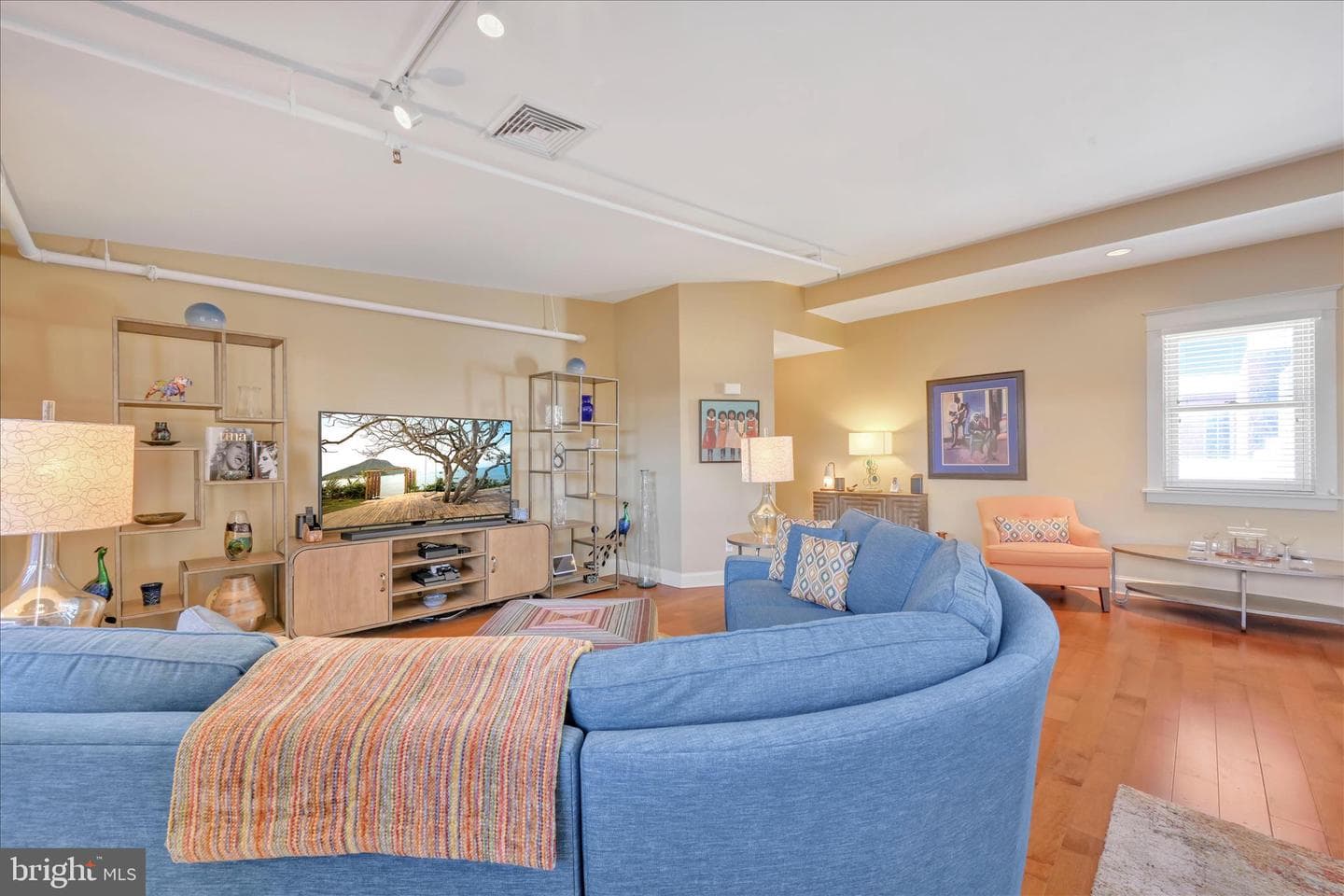 145 E King Street #401 photo 11