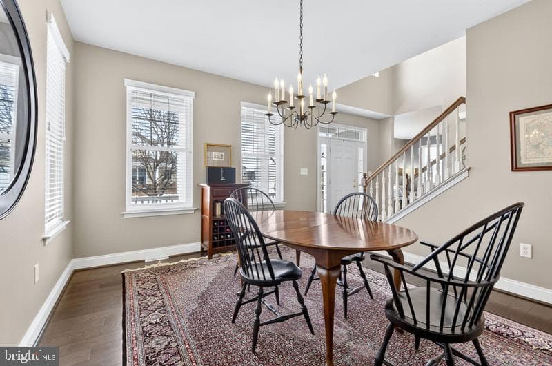 649 Dorset Street photo 11