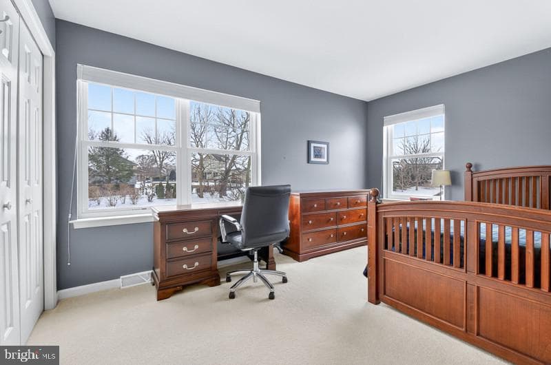 649 Dorset Street photo 25