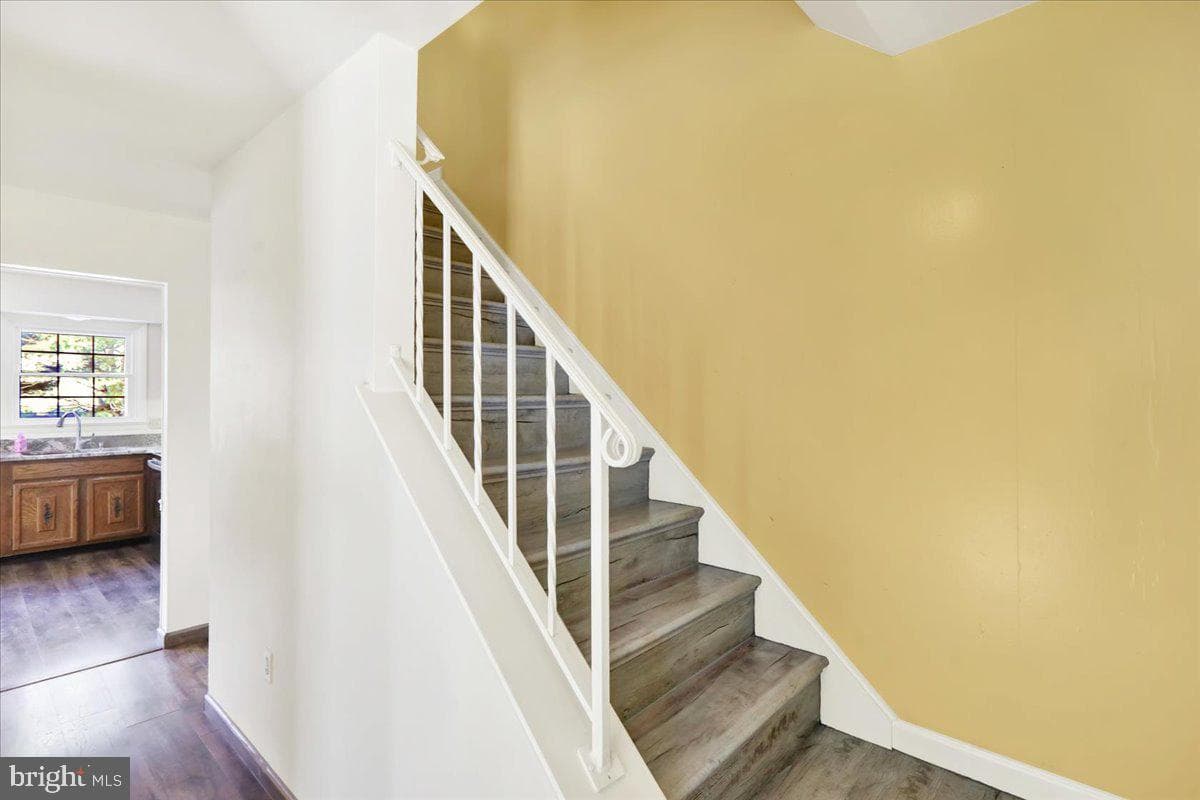 2439 Cypress Drive photo 6