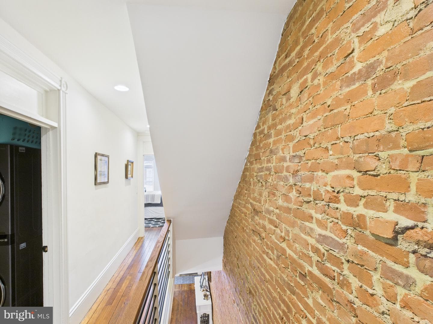 305 W Lemon Street photo 12