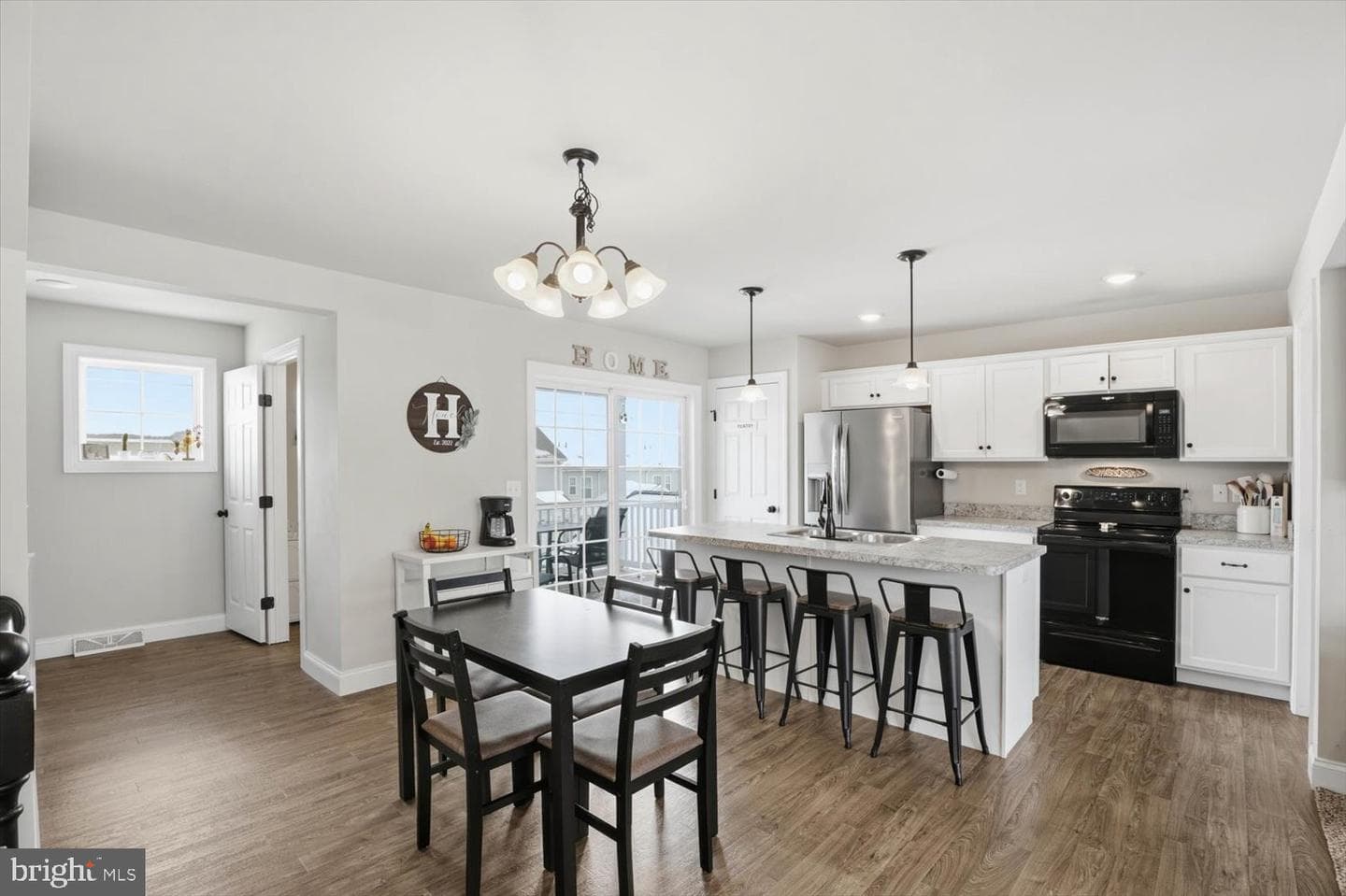 20 Pacific Boulevard photo 18