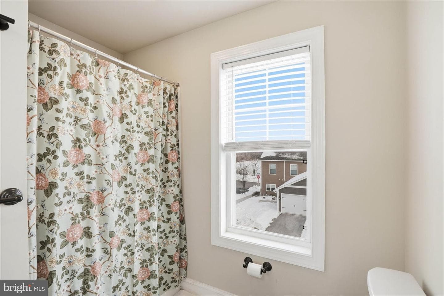 20 Pacific Boulevard photo 32