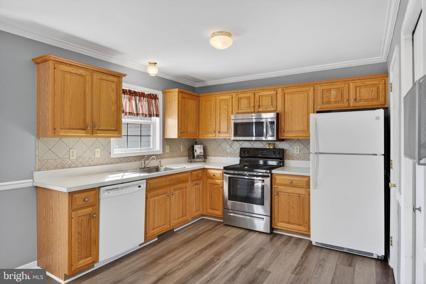 219 Chelmsford Drive photo 10