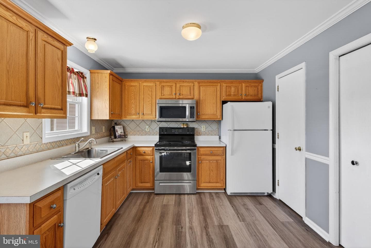 219 Chelmsford Drive photo 11
