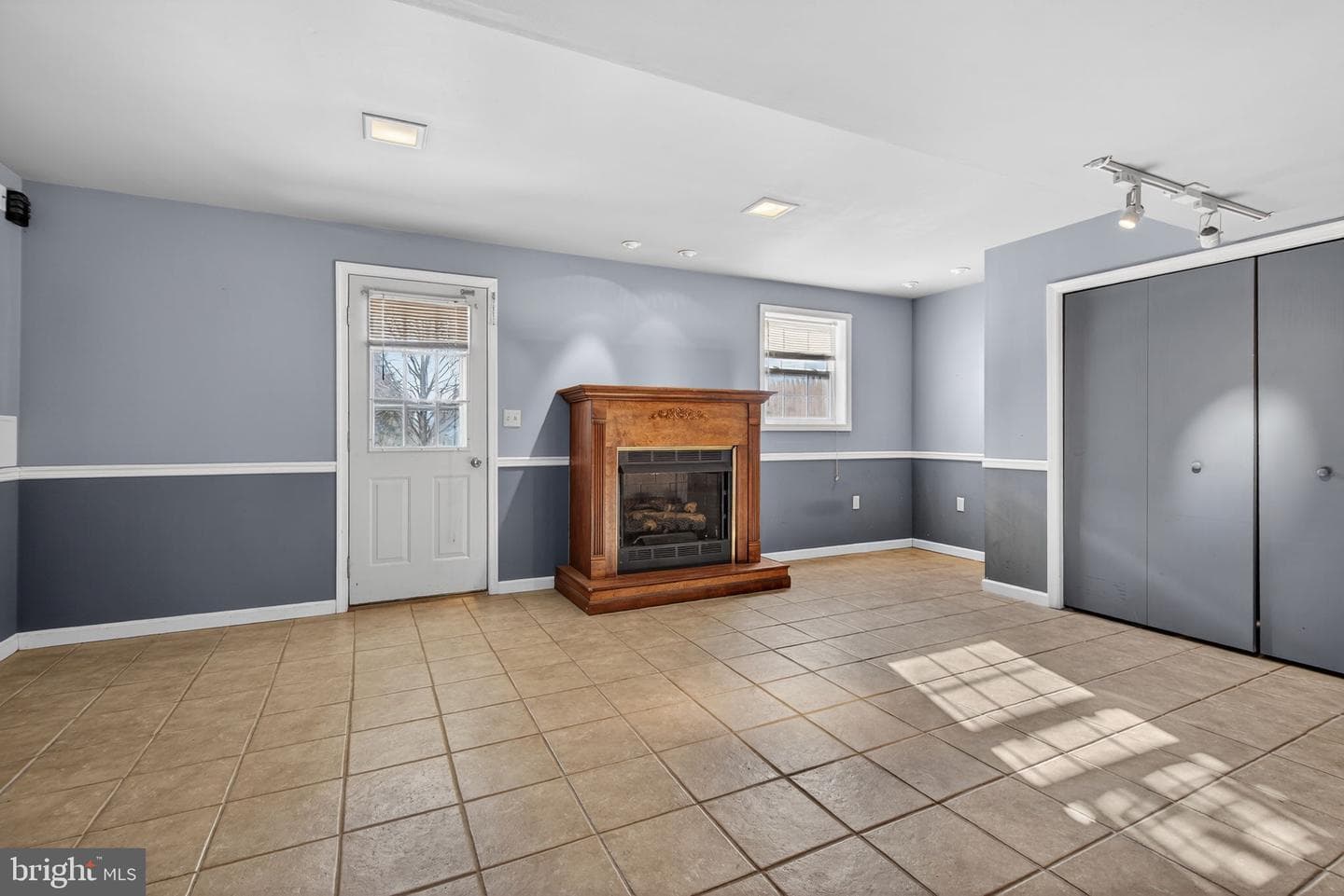 219 Chelmsford Drive photo 26