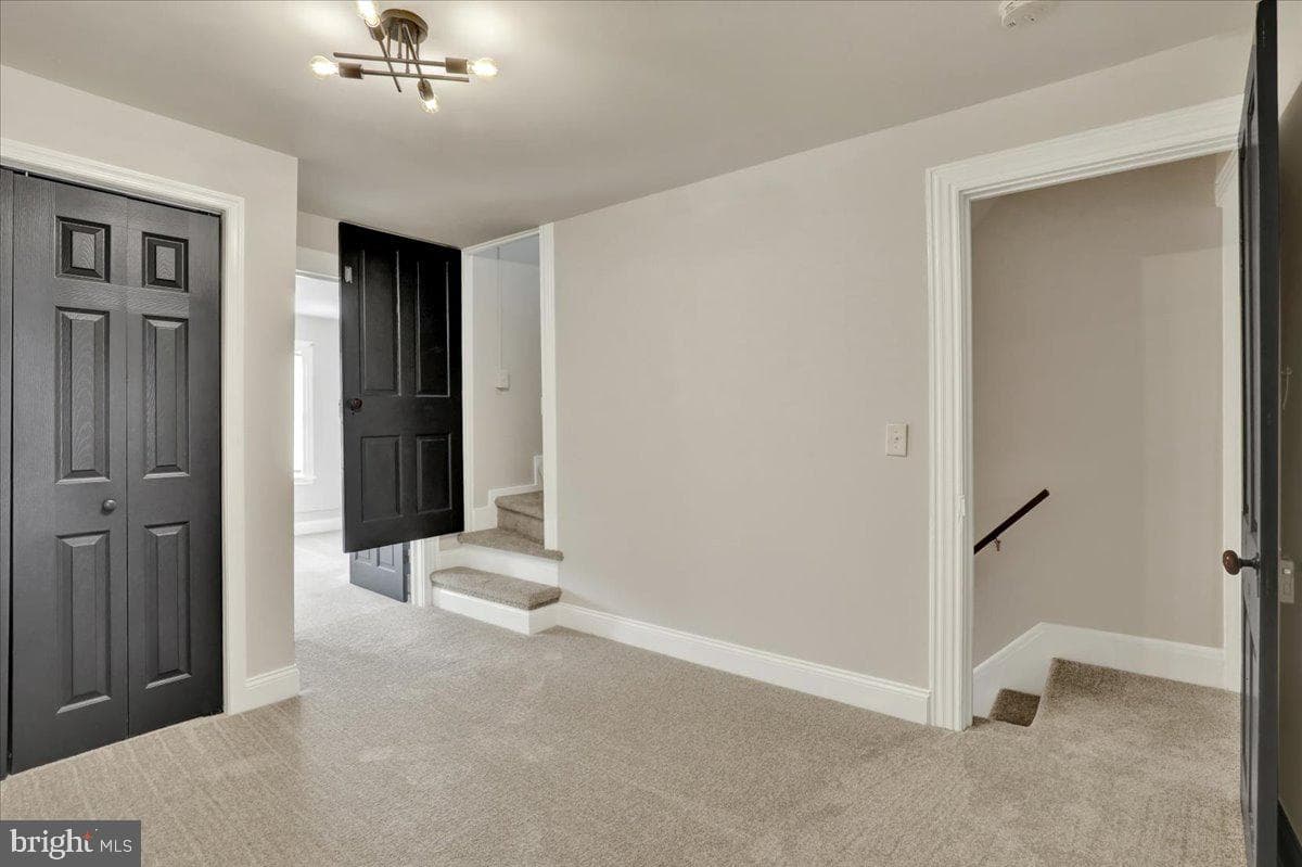 623 Bay Street photo 15