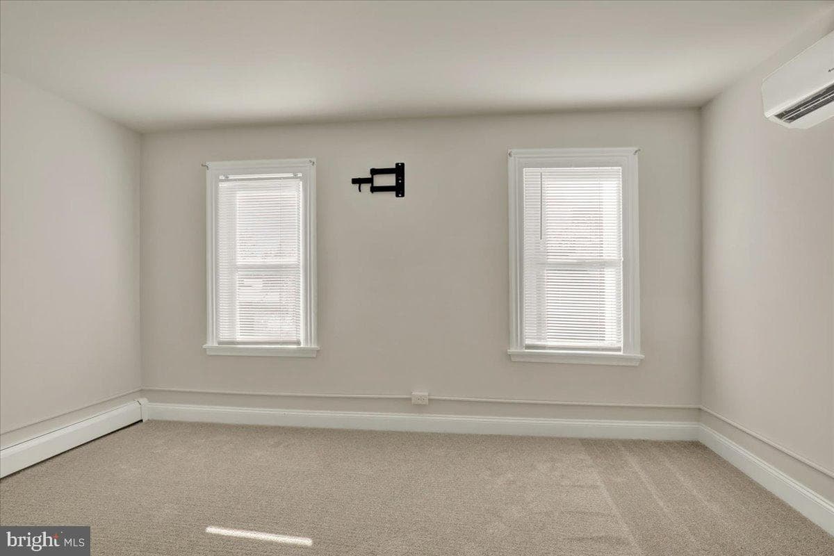 623 Bay Street photo 17