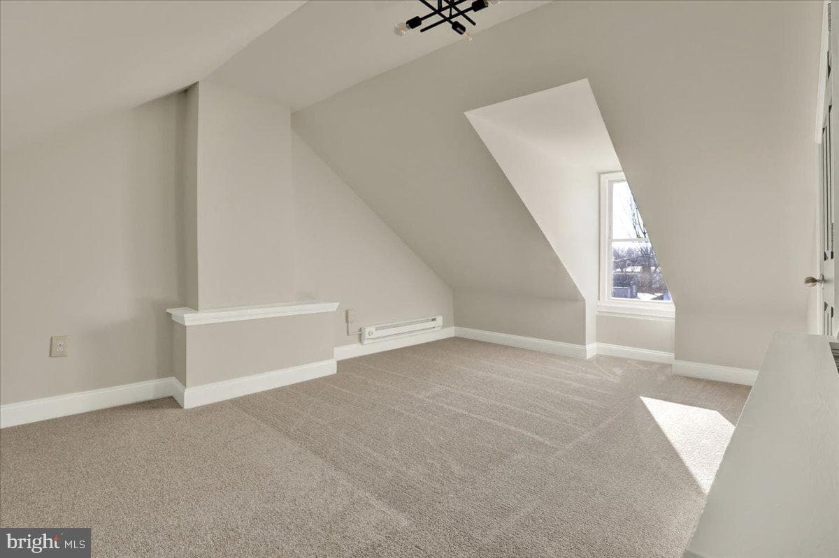 623 Bay Street photo 21