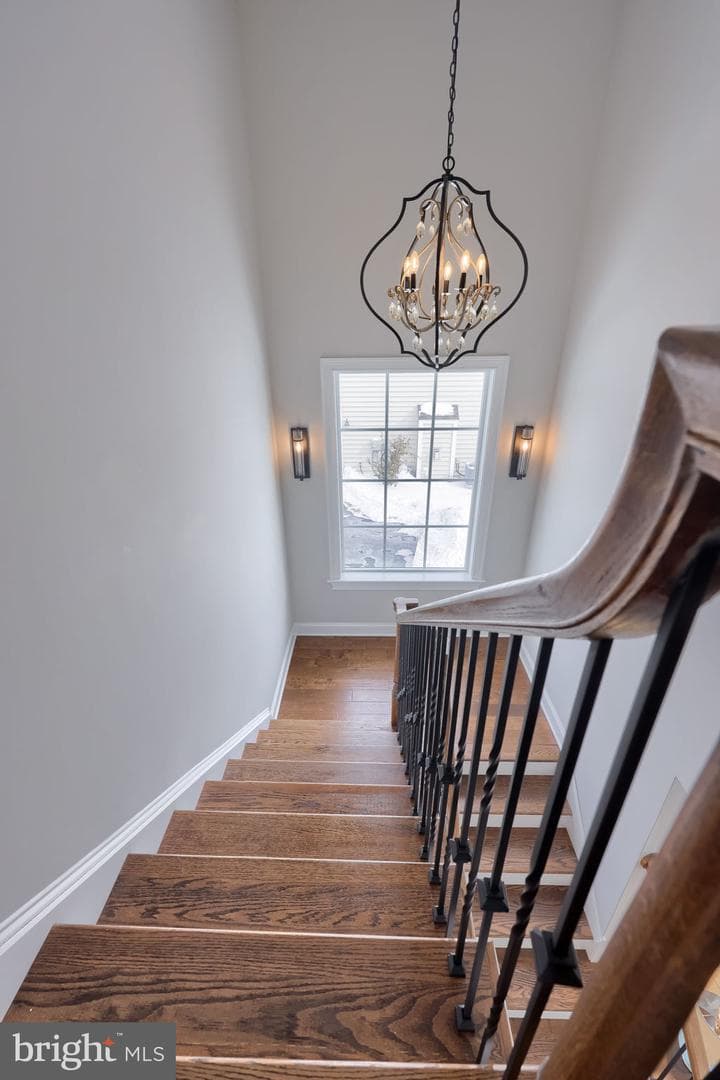 512 E Delp Road photo 35