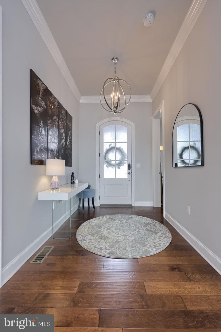 512 E Delp Road photo 4
