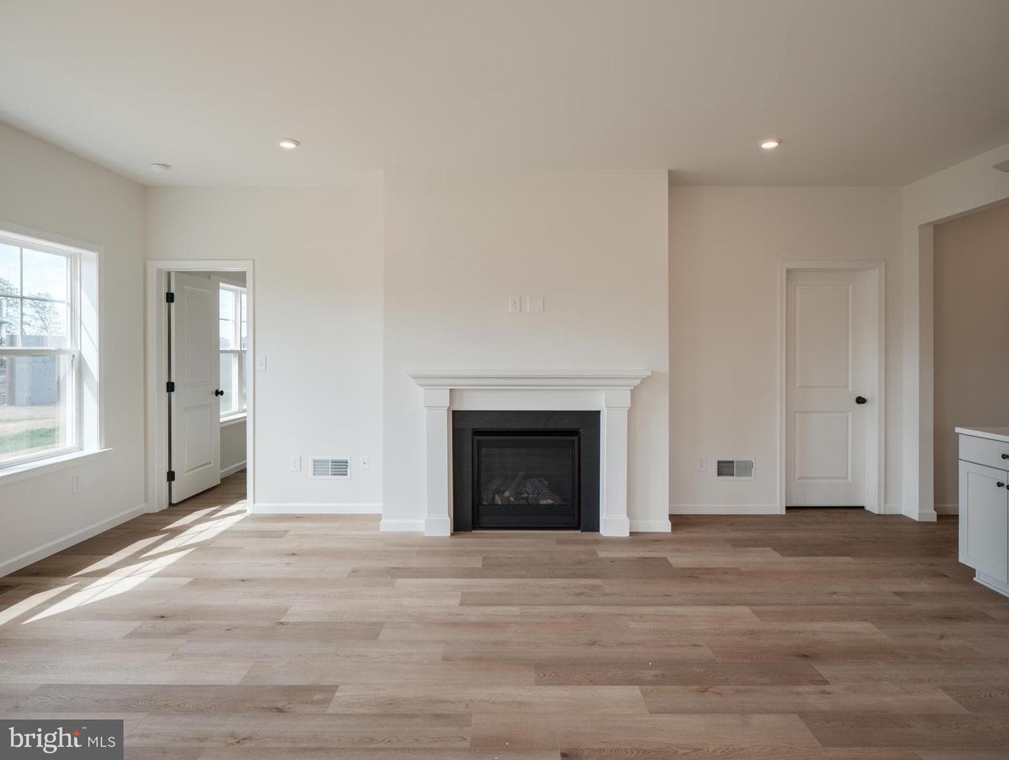 1247 Hershey Lane photo 3