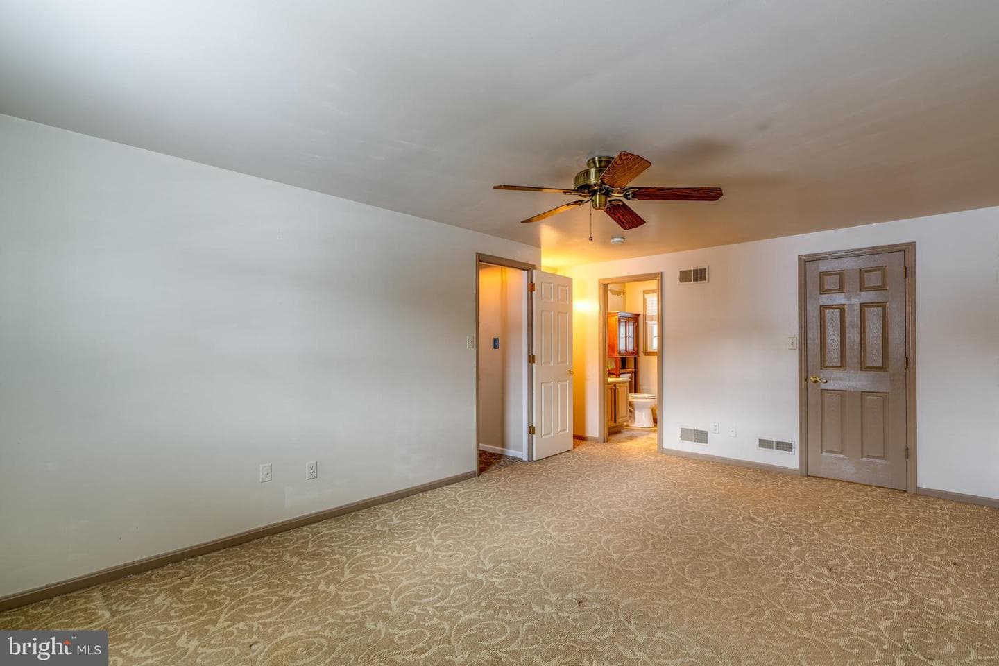 39 Eastbrooke Drive photo 20