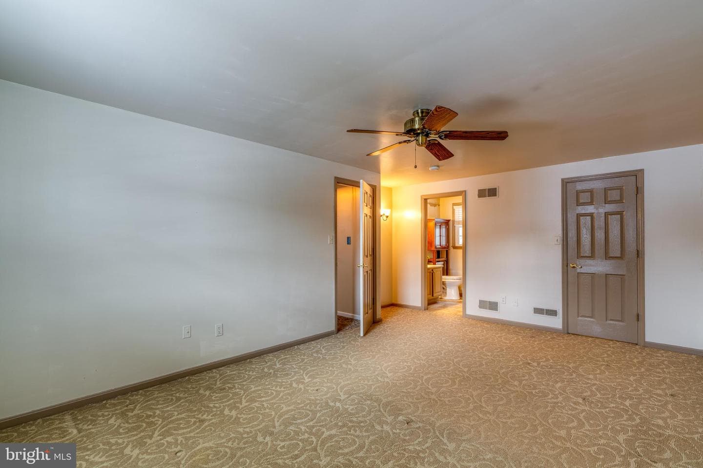 39 Eastbrooke Drive photo 21