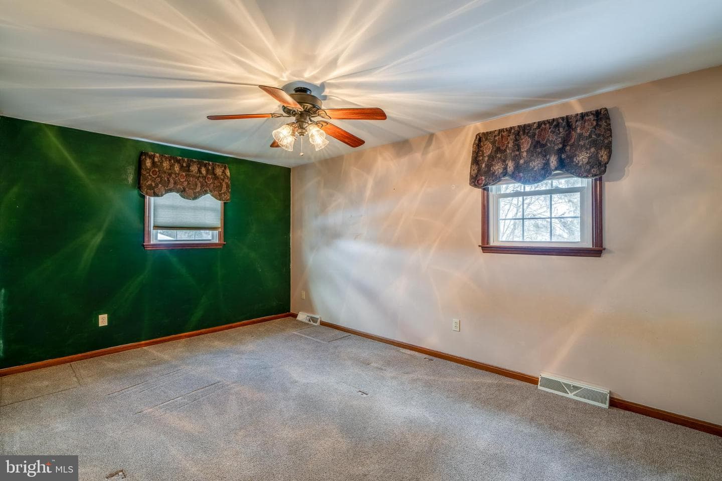 39 Eastbrooke Drive photo 30