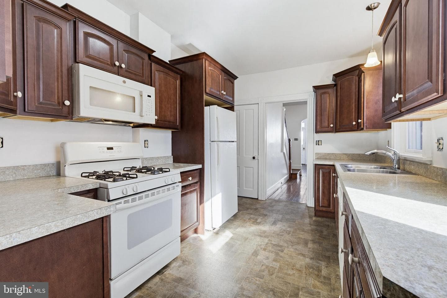 544 N Mary Street photo 12