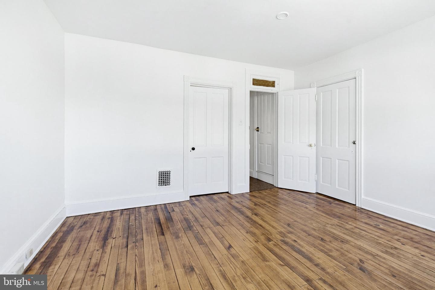 544 N Mary Street photo 26