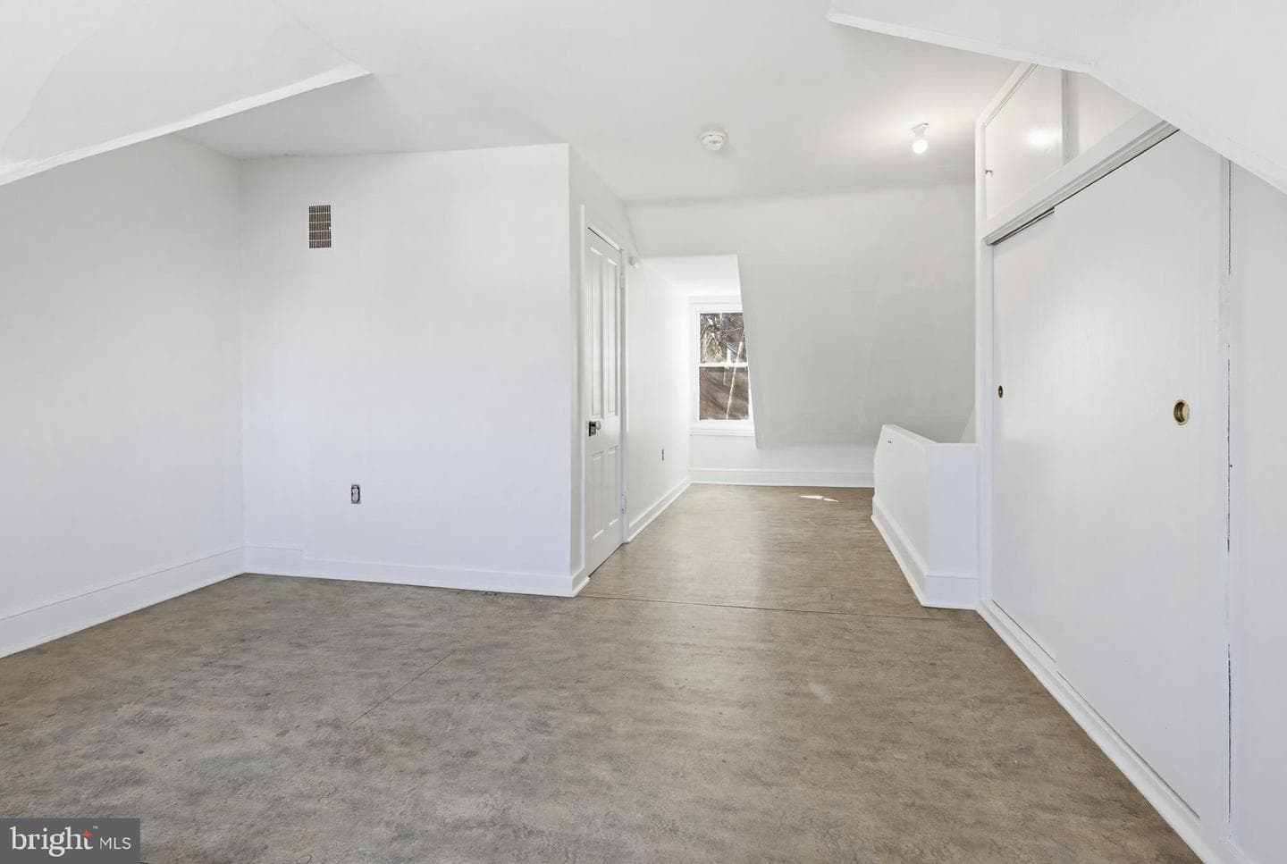 544 N Mary Street photo 33