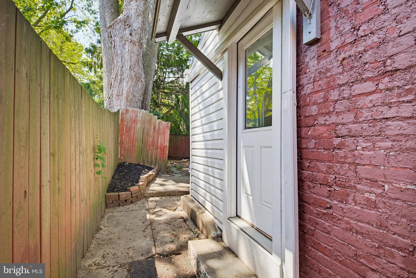 544 N Mary Street photo 43