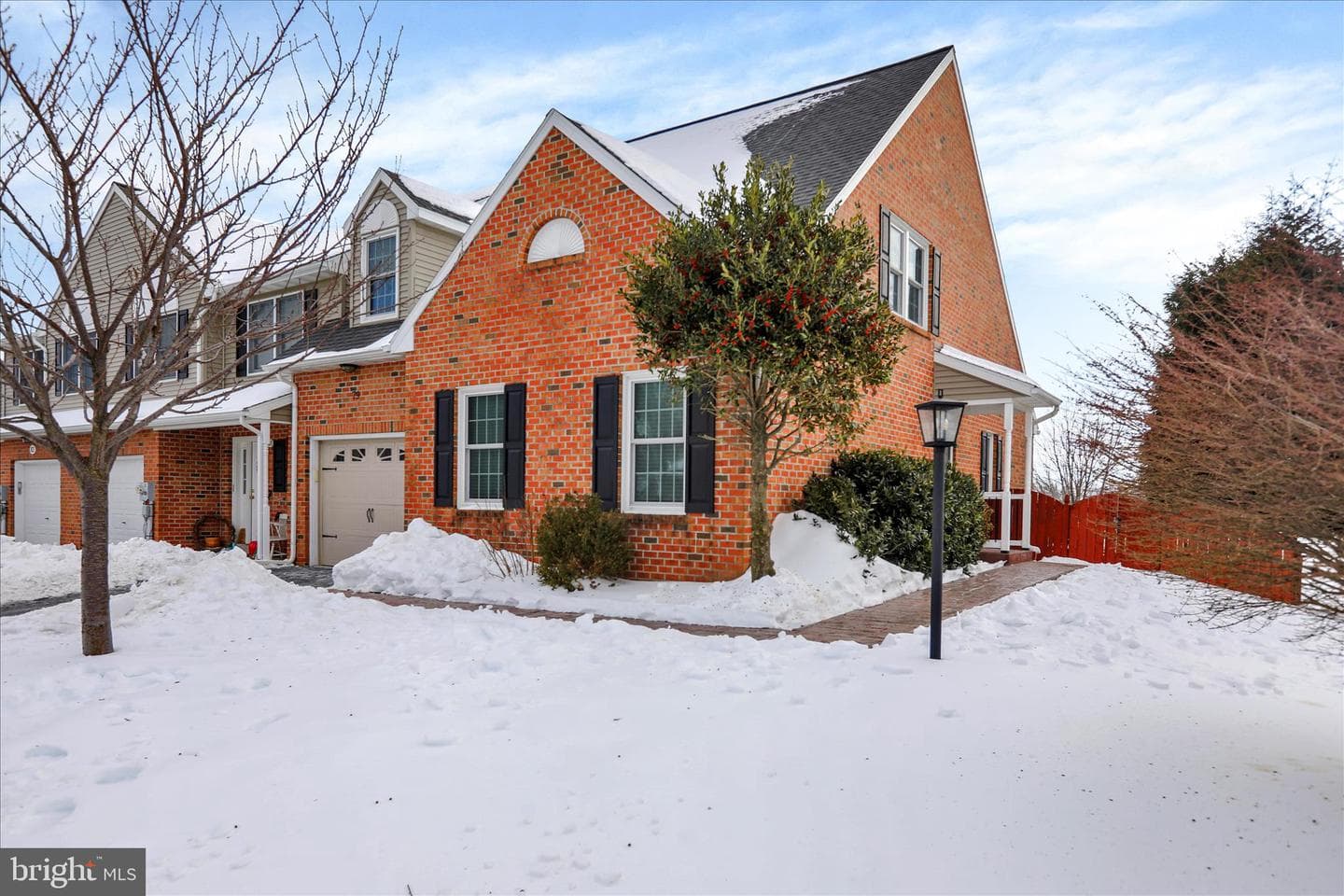 79 Spring Hill Lane photo 1