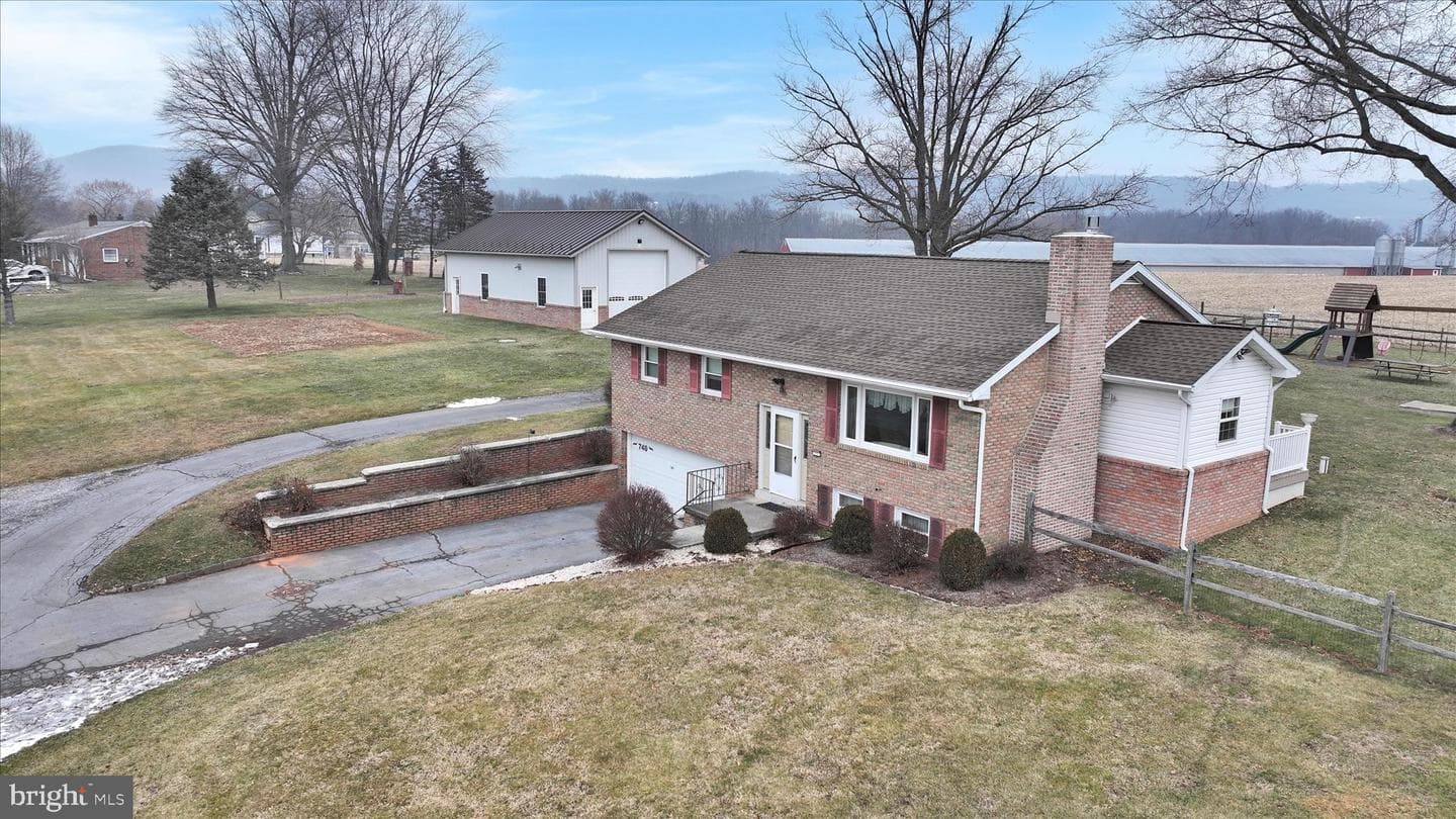 740 S Cocalico Road photo 4