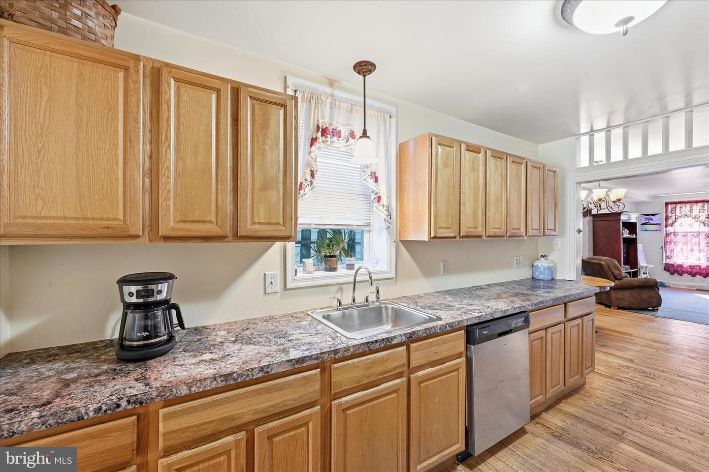 691 Cherry Street photo 10