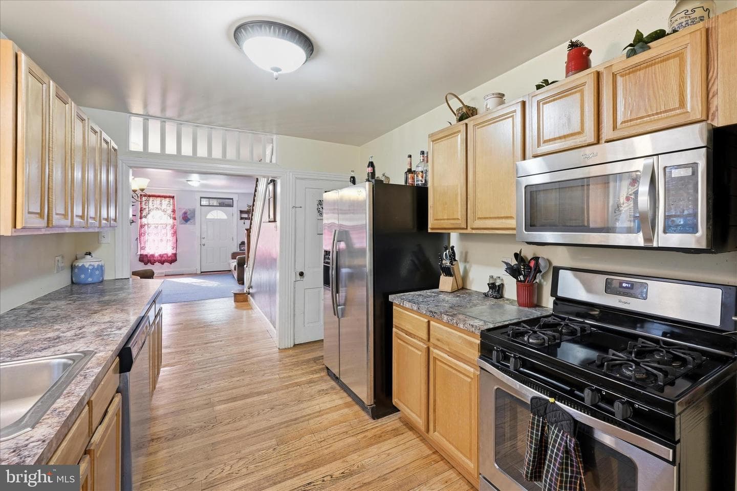 691 Cherry Street photo 11